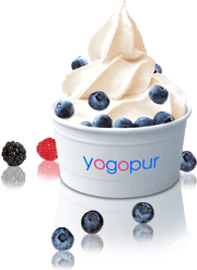Frozen Yogurt mit Toppings
